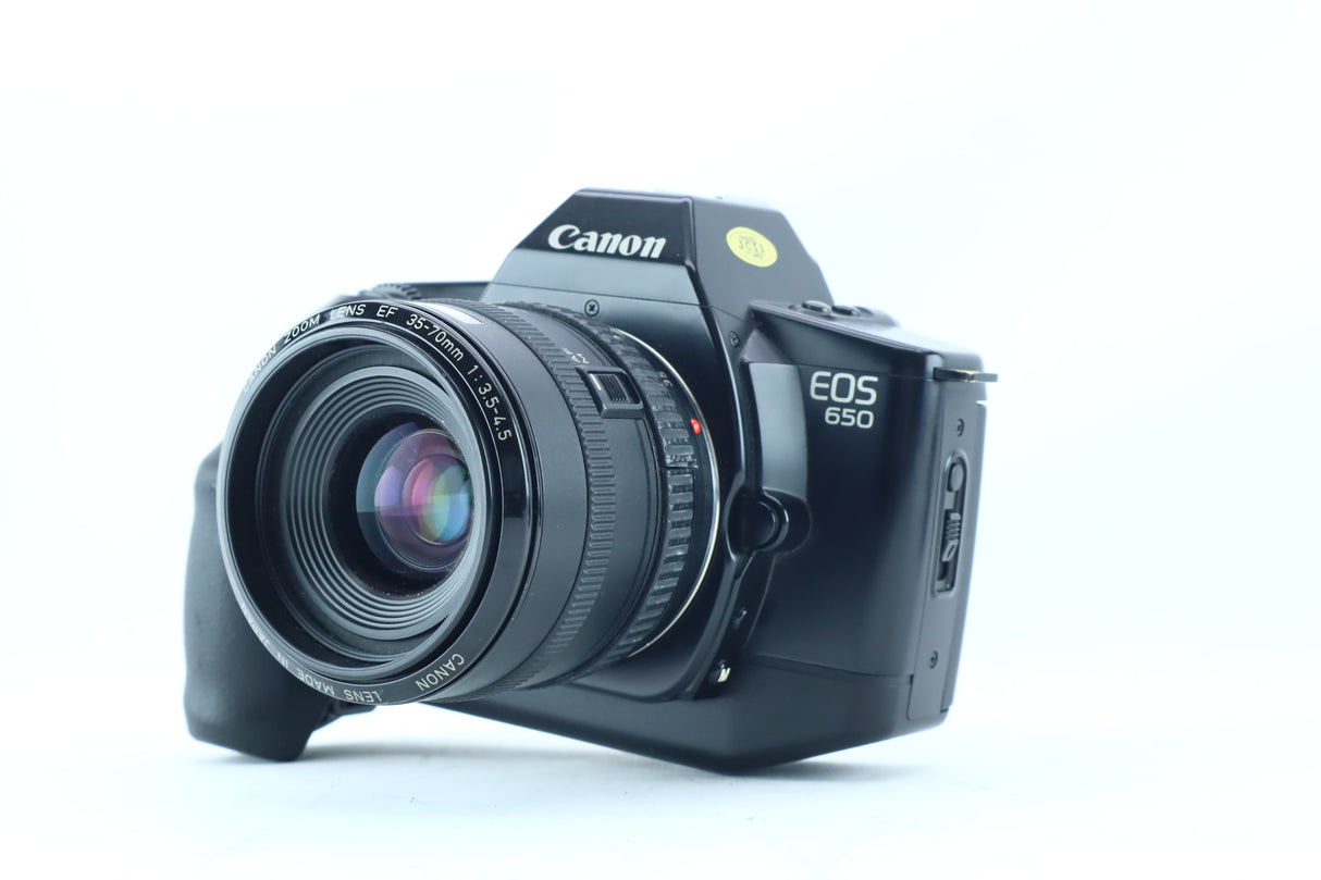 Canon EOS 650 with 35-70mm f/3.5-4.5 | S/N: 1161513