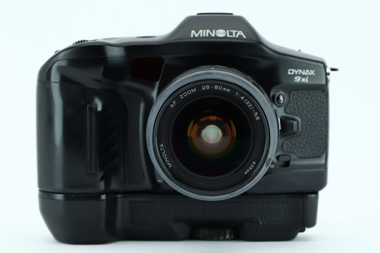 Minolta Dynax 9xi + Minolta AF zoom 28-80mm 4-5,6