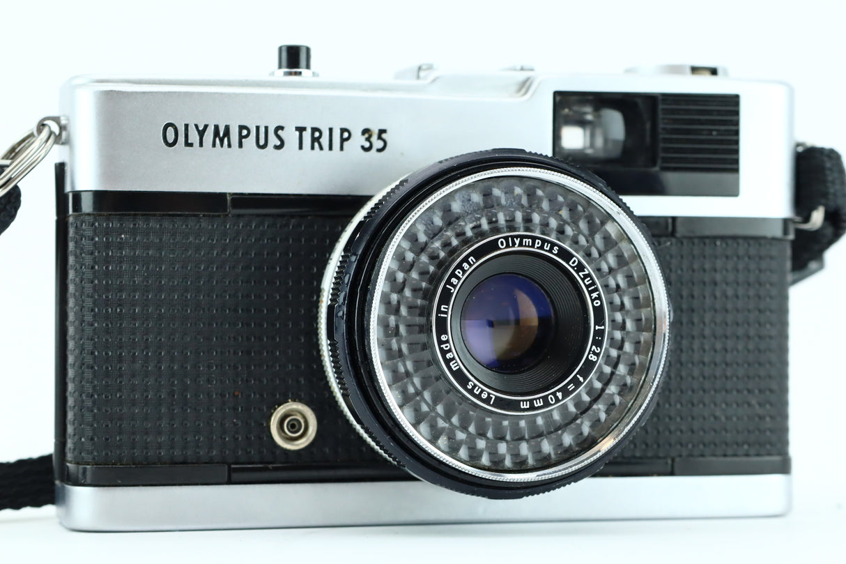 Olympus trip 35 + 2.8 40mm