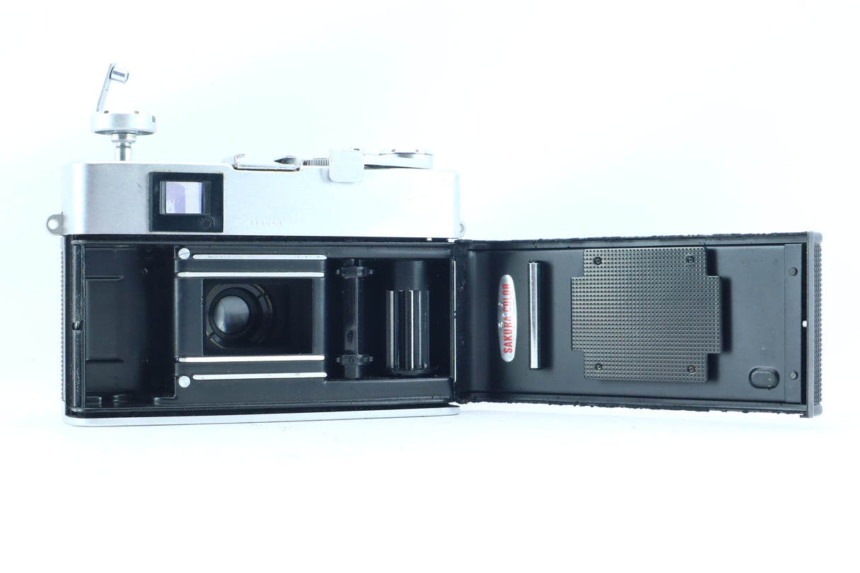 Konica EE-Matic Deluxe 40mm f/2.8 Hexanon