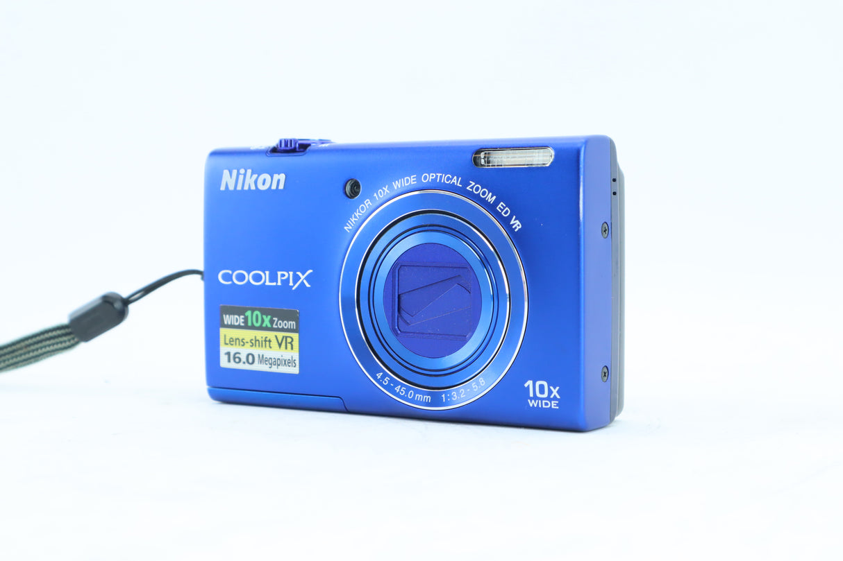 Nikon Coolpix S6200