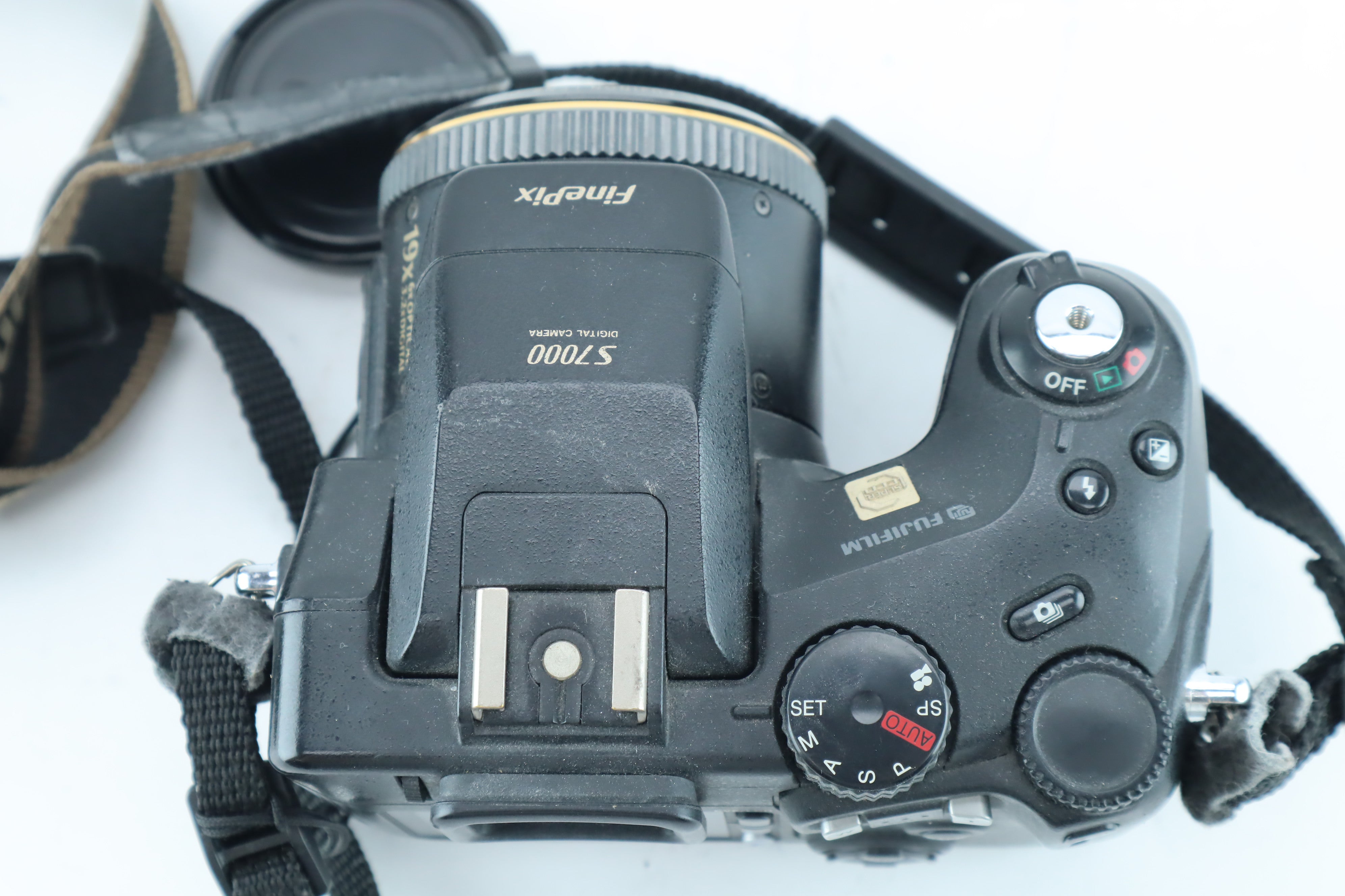Fujifilm FinePix S700 – Hard to Find Camera Store