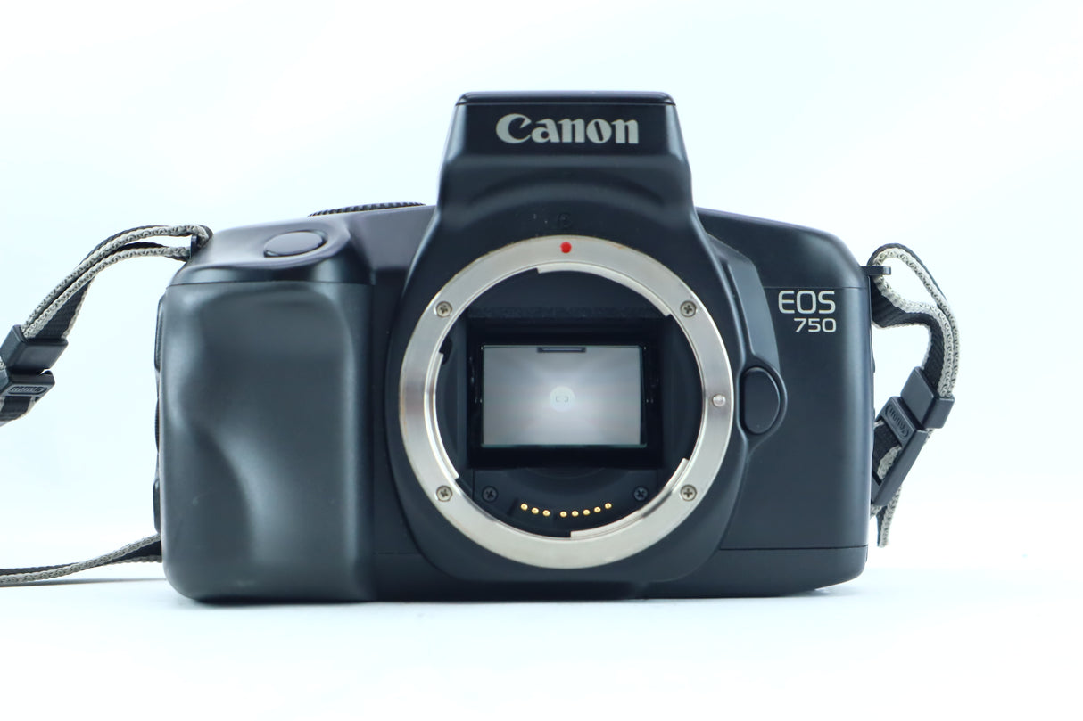 Canon EOS 750