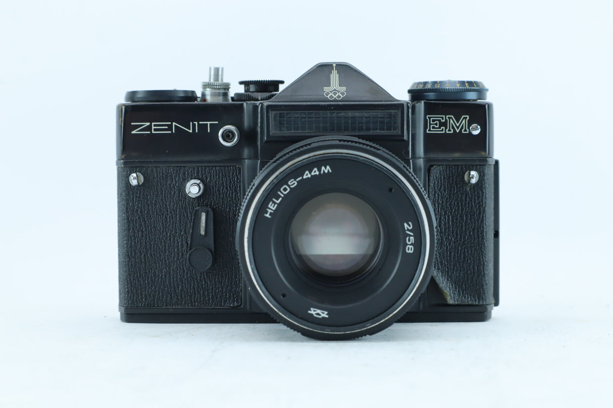 Zenit EM + Helios-44M 58mm f/2