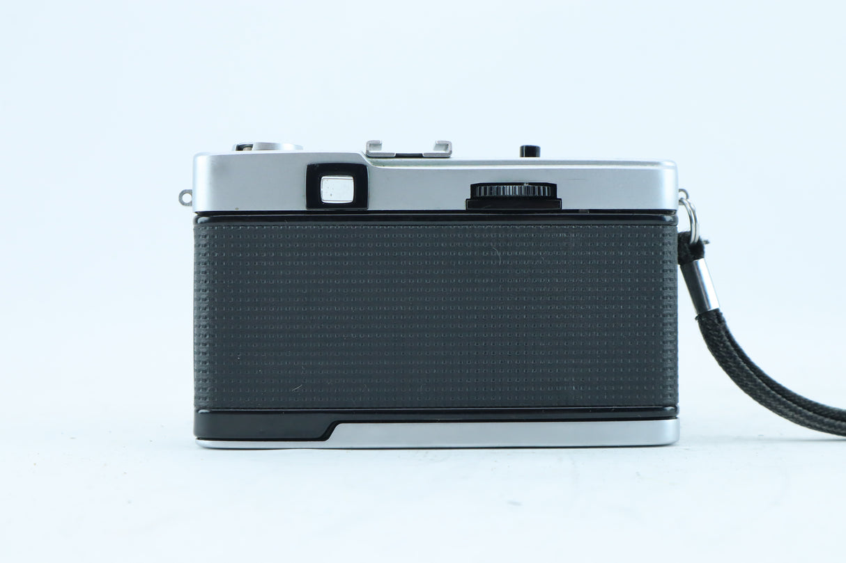 Olympus Trip 35 + D.Zuiko 40mm f/2.8