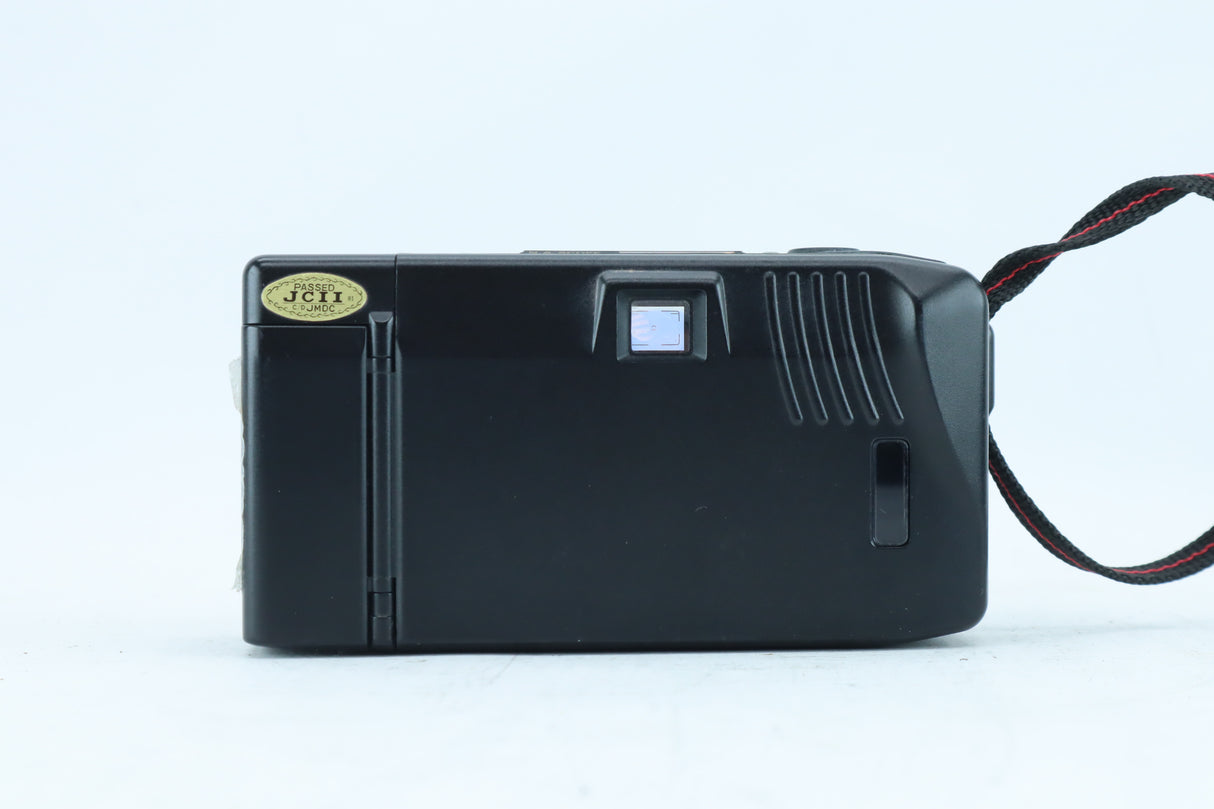 Yashica T3 + Carl Zeiss 35mm f/2.8 T