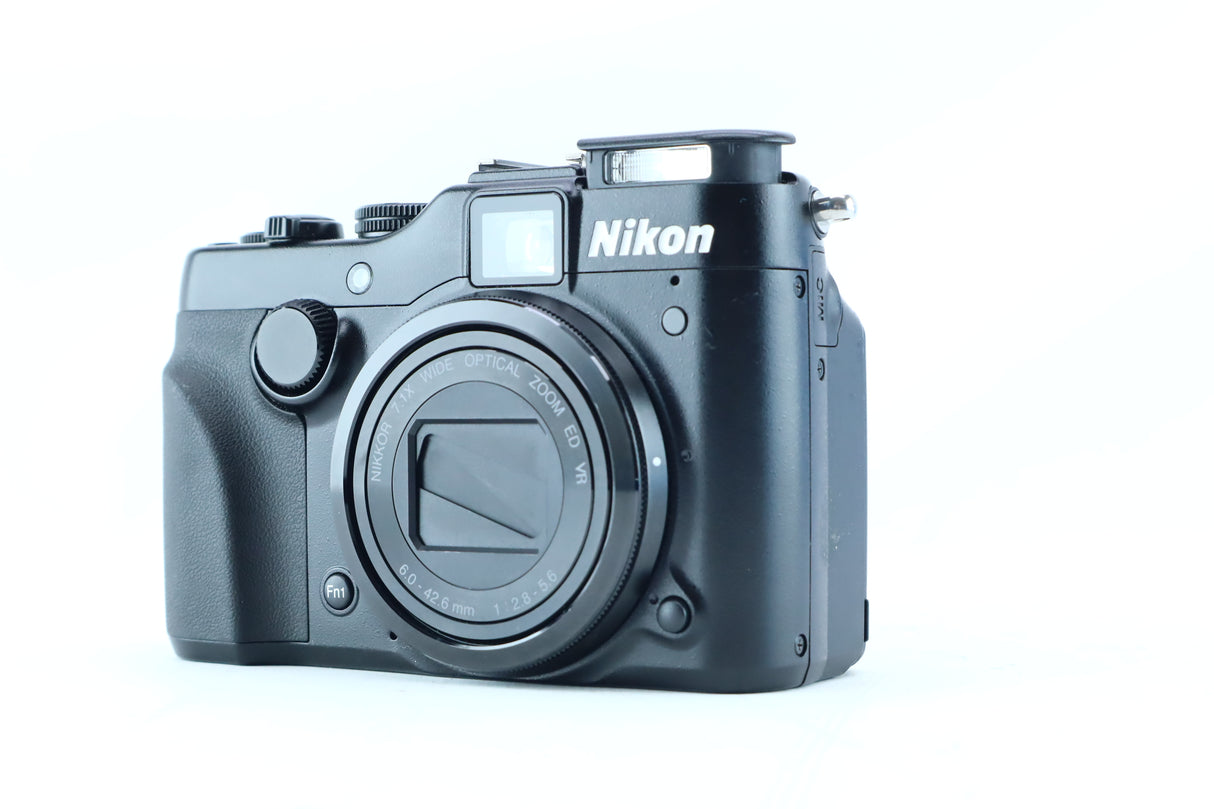 Nikon Coolpix P7100