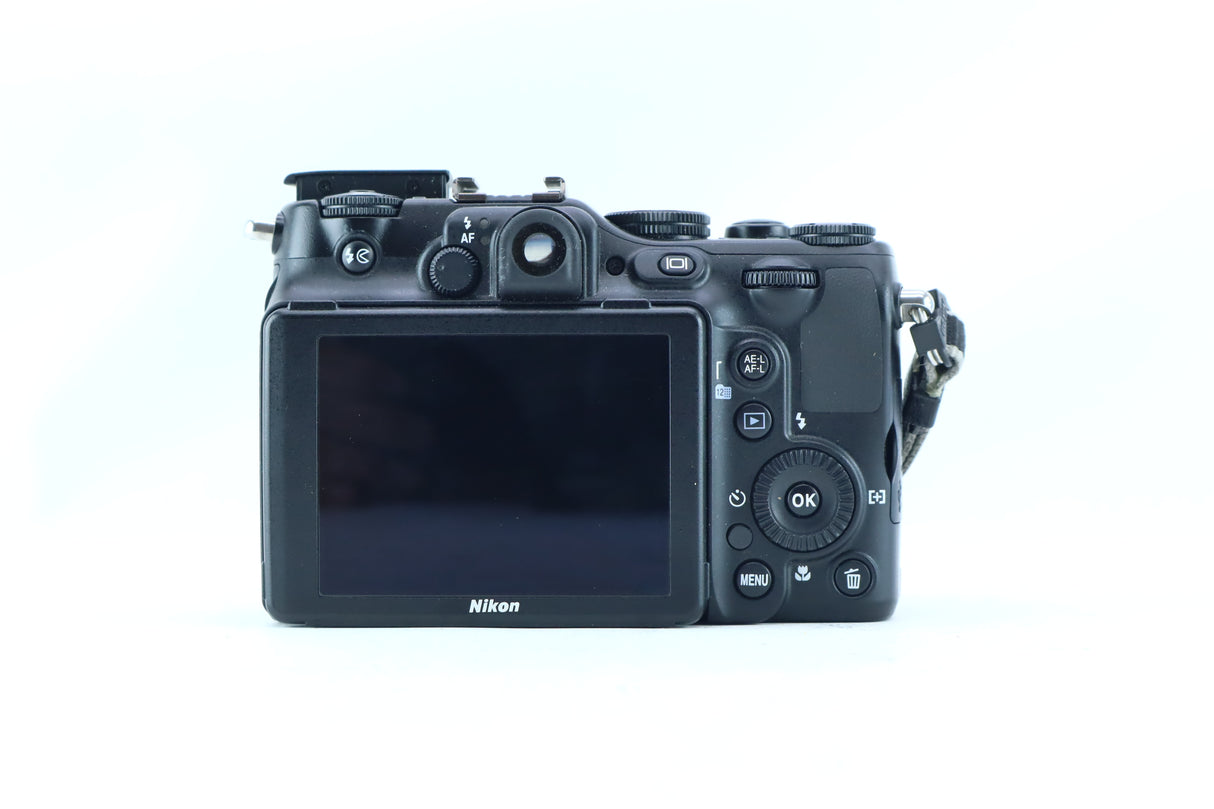 Nikon Coolpix P7100