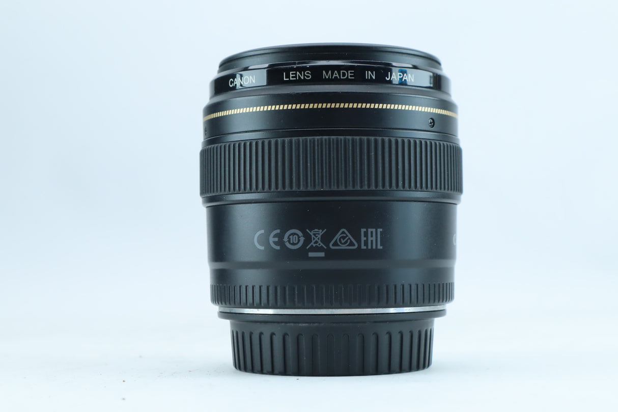 Canon EF 85mm f/1.8 USM