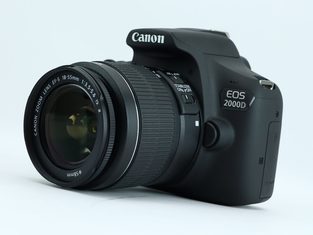 Canon 2000D Canon Zoom Lens EF-S 18-55mm IS – Hard to