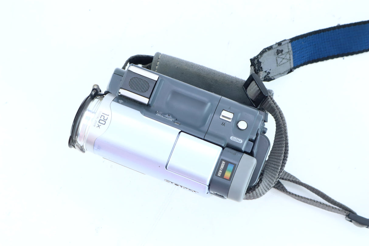 Sony Handycam MiniDV Camcorder