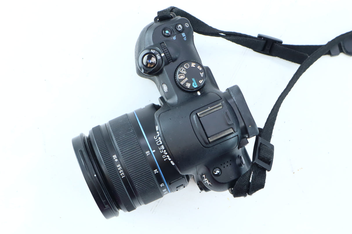Samsung NX11 35mm Mirrorless Kit with 18-55mm f/3.5-5.6 OIS i-Function