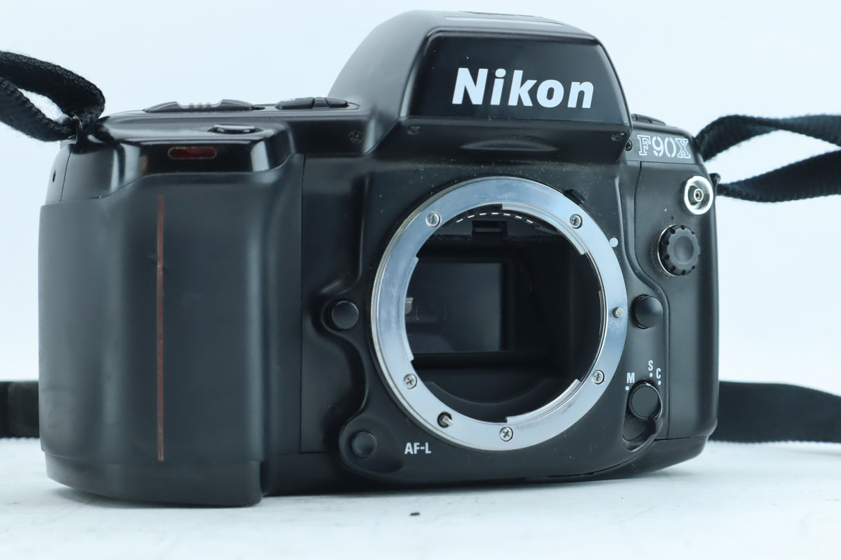 Nikon F90X