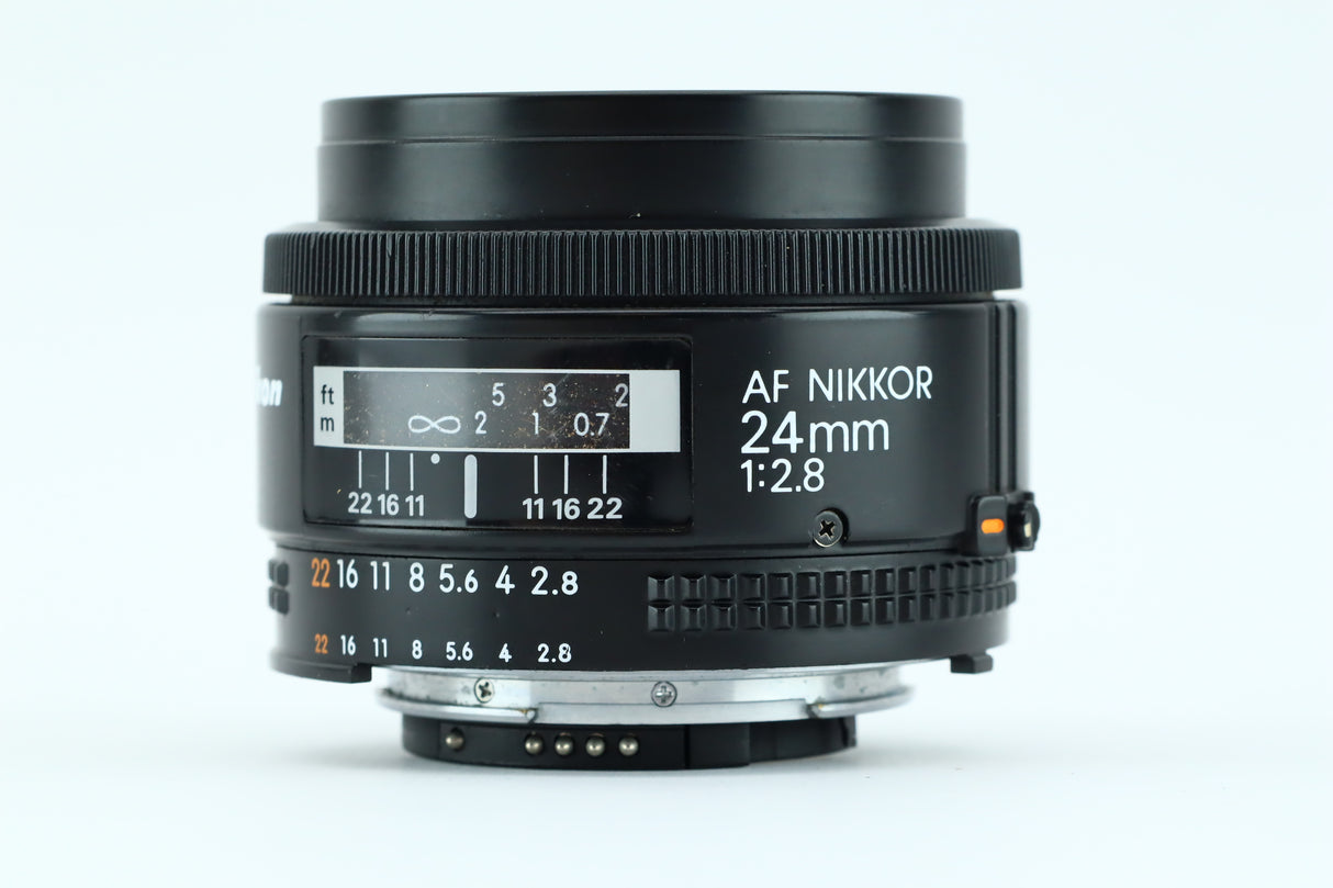 Nikon AF-D NIKKOR 24mm 2,8