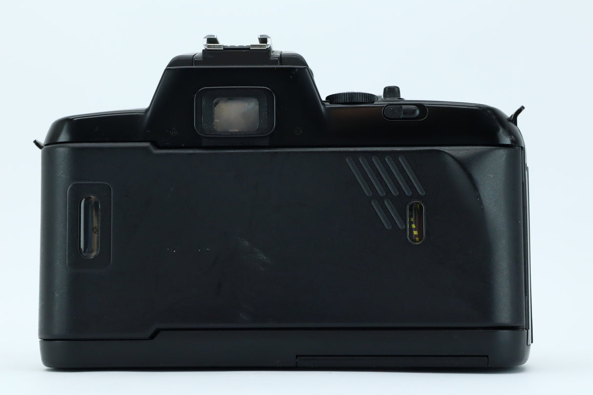 Nikon F-401x + AF NIKKOR 35-70mm 3,3-4,5