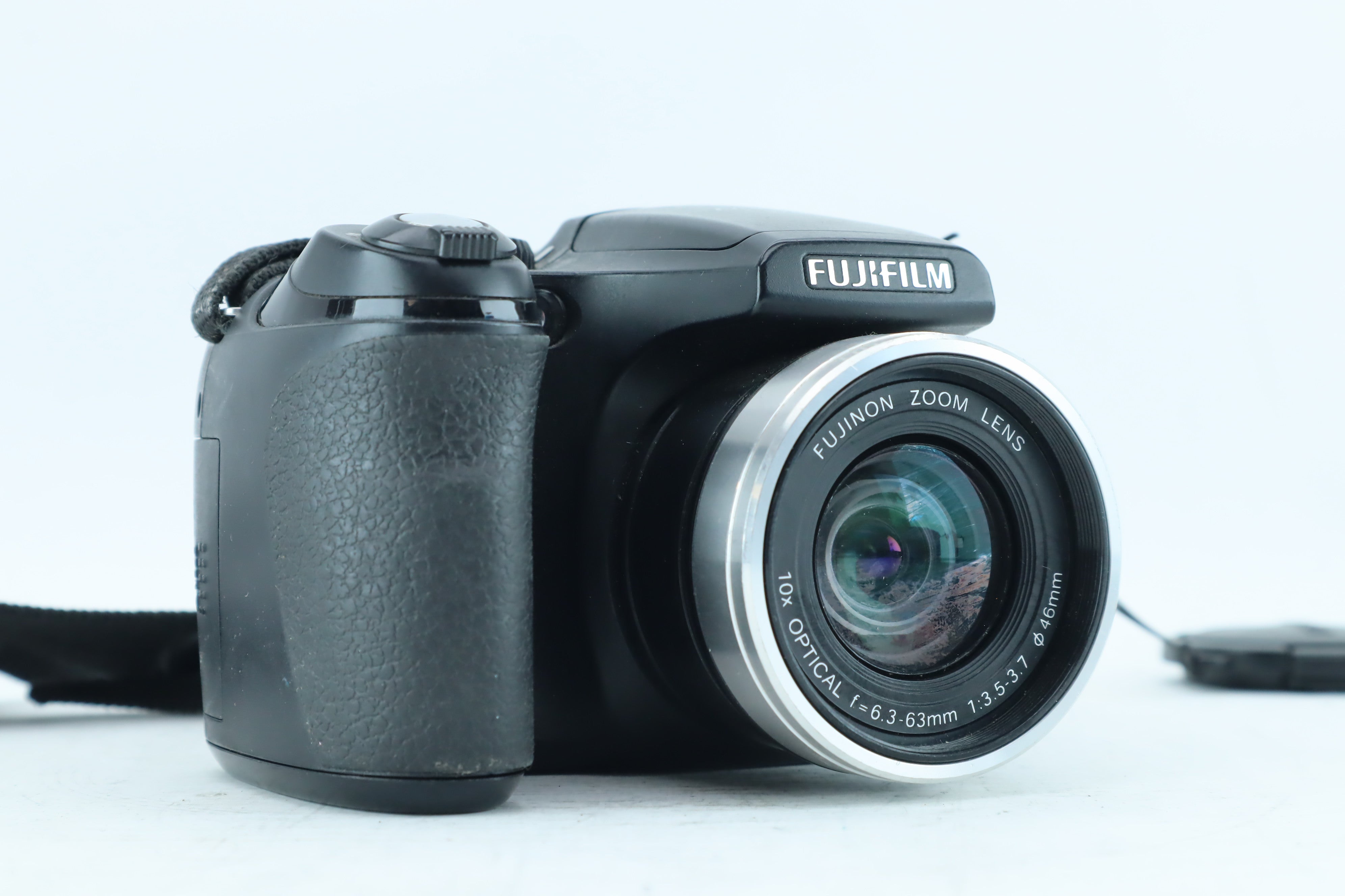 Fujifilm FinePix S5700 – Hard to Find Camera Store