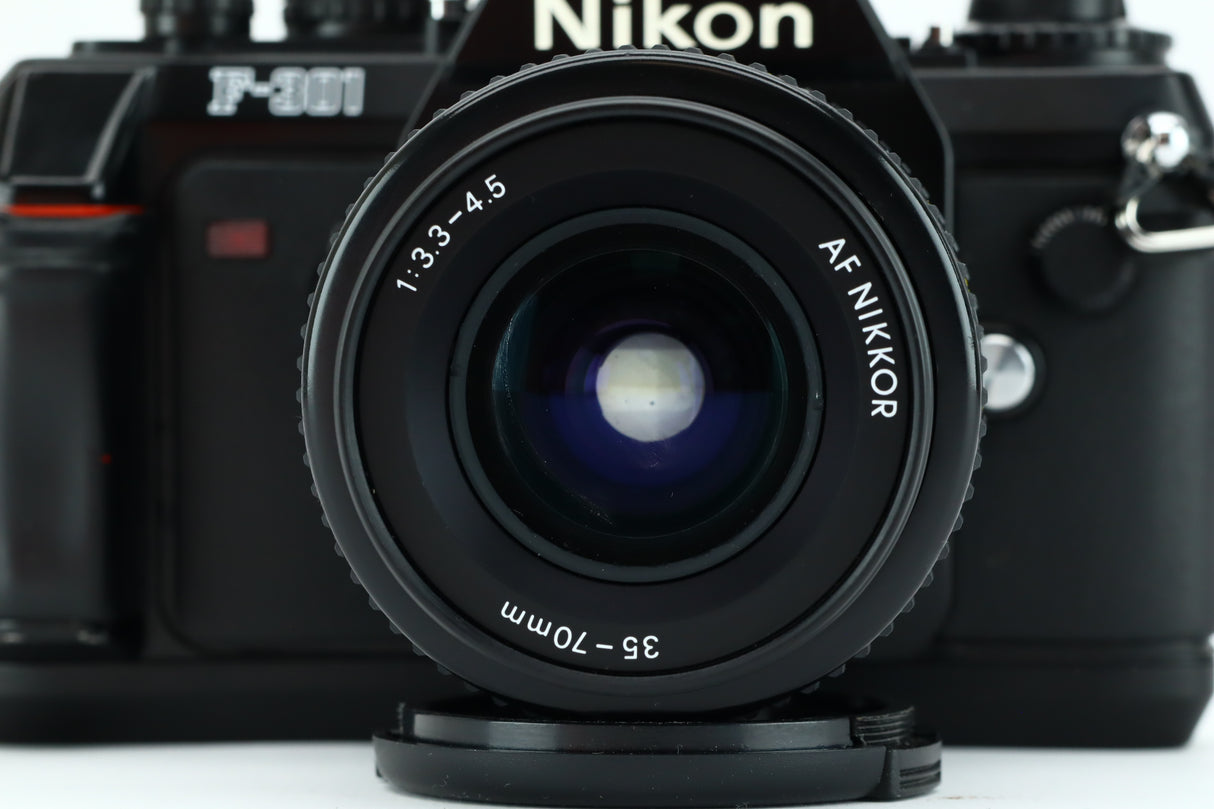 Nikon F-301 + AF NIKKOR 35-70mm 3,3-4,5