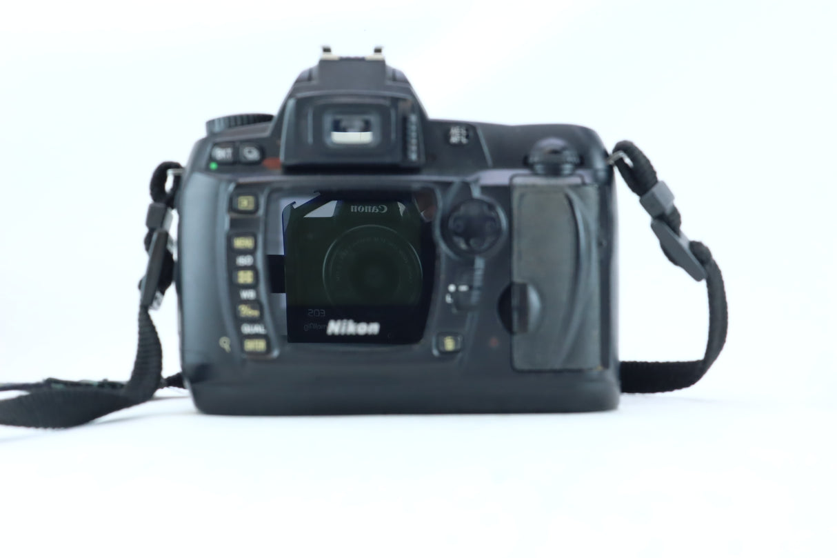 Nikon D70S