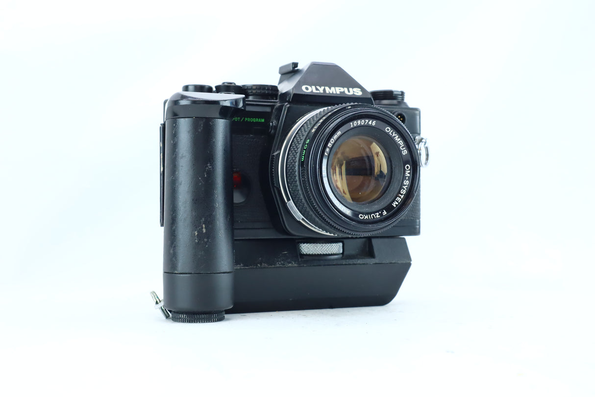 Olympus OM-2 35mm SLR Kit with F.Zuiko Auto-S 50mm f/1.8