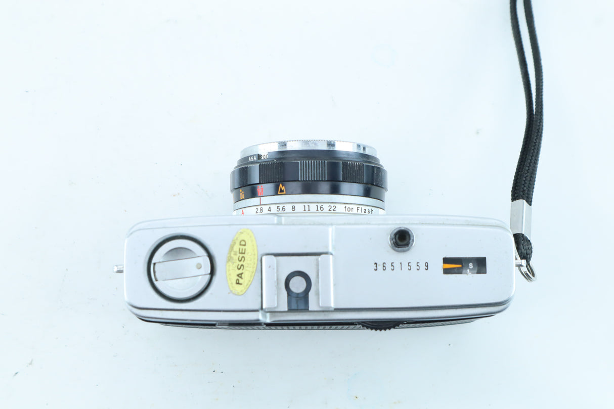 Olympus Trip 35 with D.Zuiko 40mm f/2.8