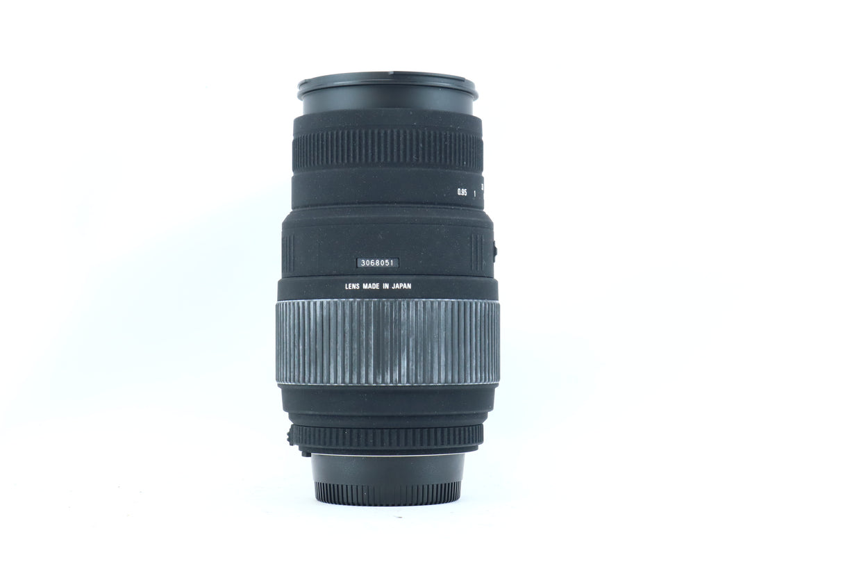 Sigma DG Macro 70-300mm f/4-5.6