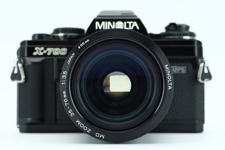 Minolta X-700 + MD-Zoom 35-70mm 3,8