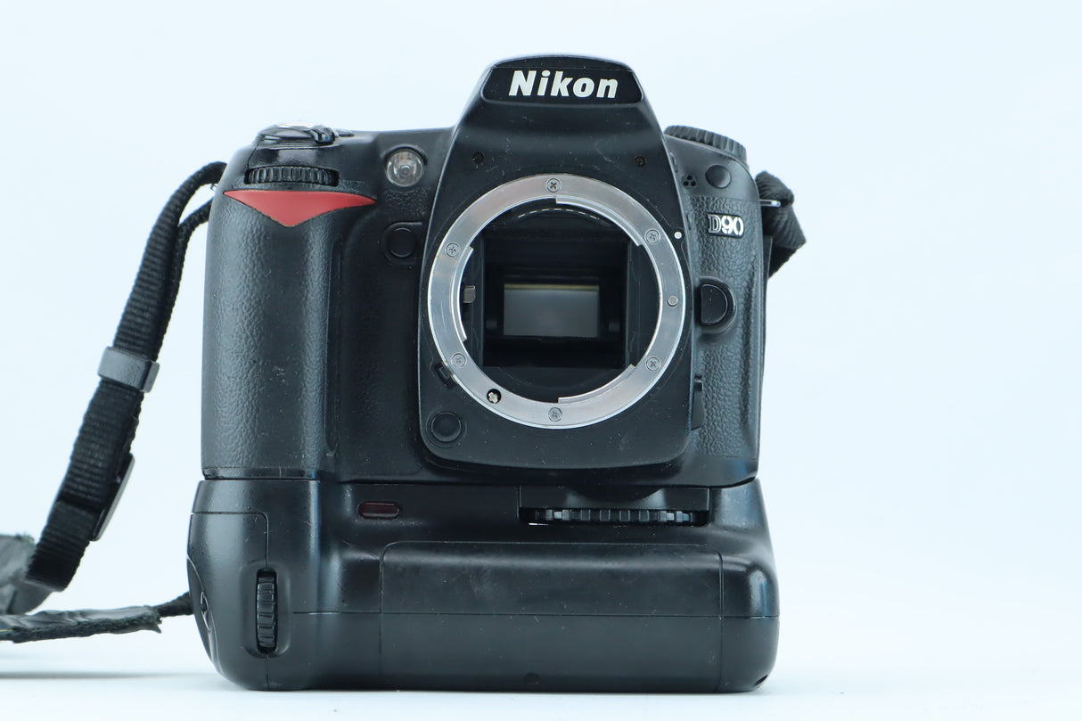 Nikon D90