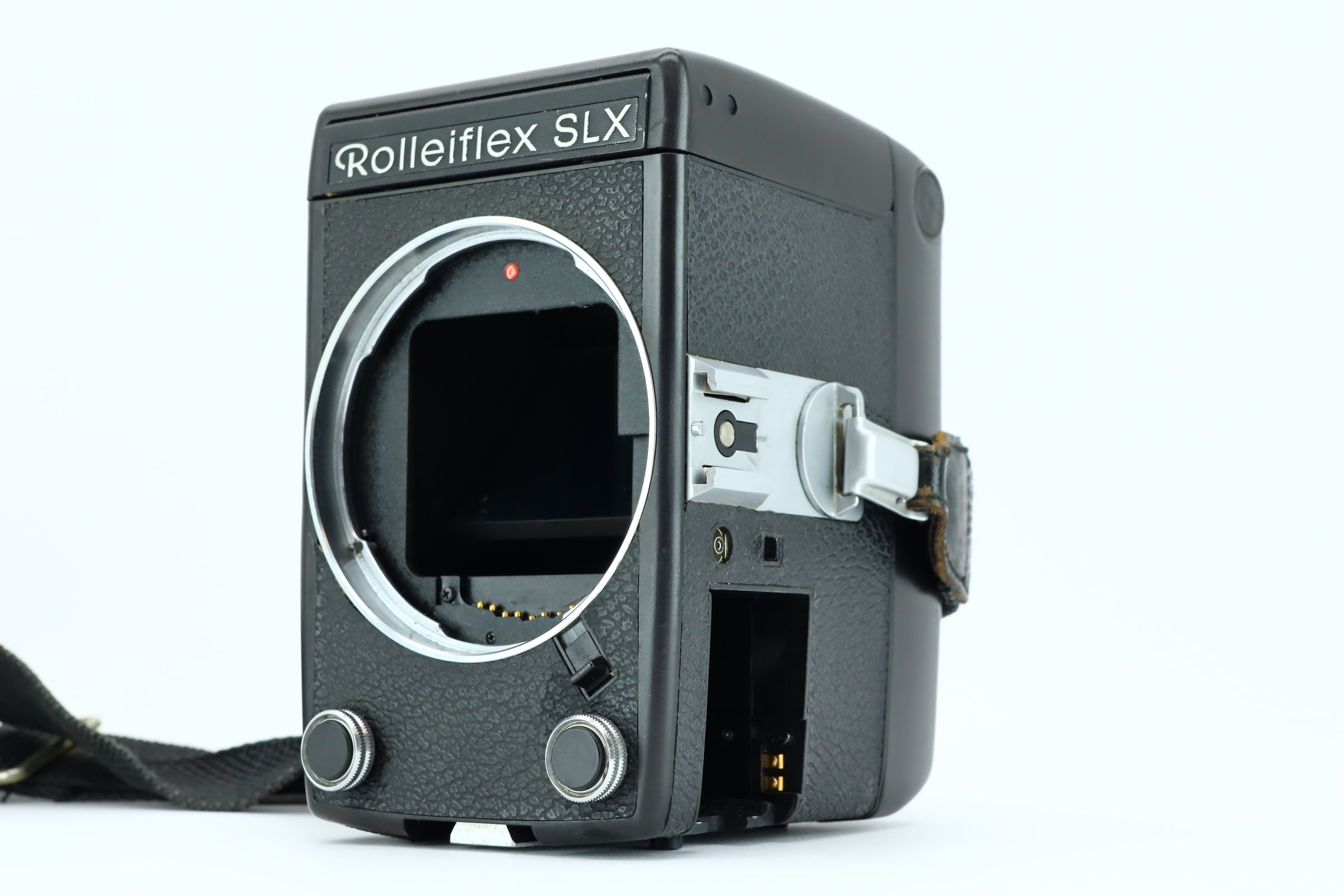 Rolleiflex SLX 一眼レフカメラ Rolleiflex SLX 一眼レフカメラ 近所でも二眼レフなら幸福に
