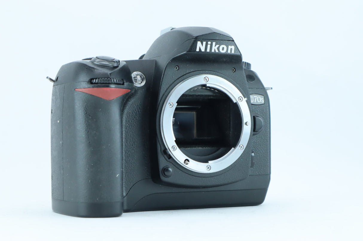 Nikon D70s