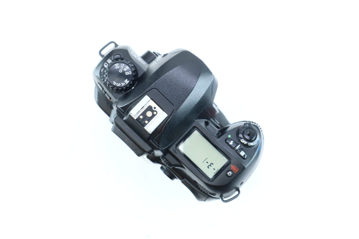 Nikon D100