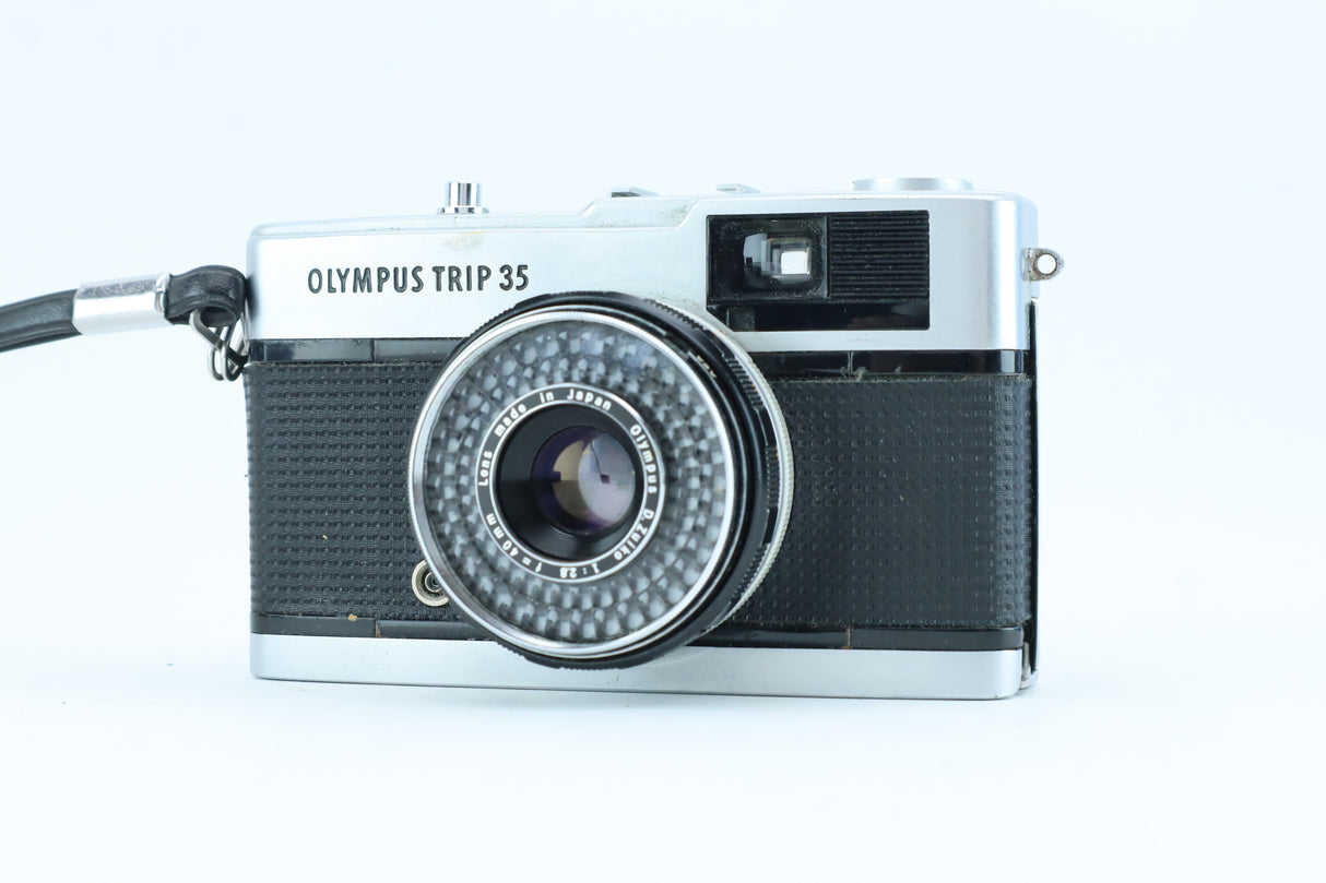Olympus Trip 35 -  Sharp Olympus D.Zuiko 40mm f/2.8 Prime Lens