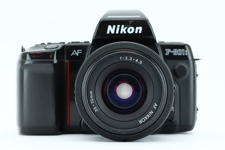 Nikon F-801S + AF NIKKOR 35-70mm 3,3-4,5