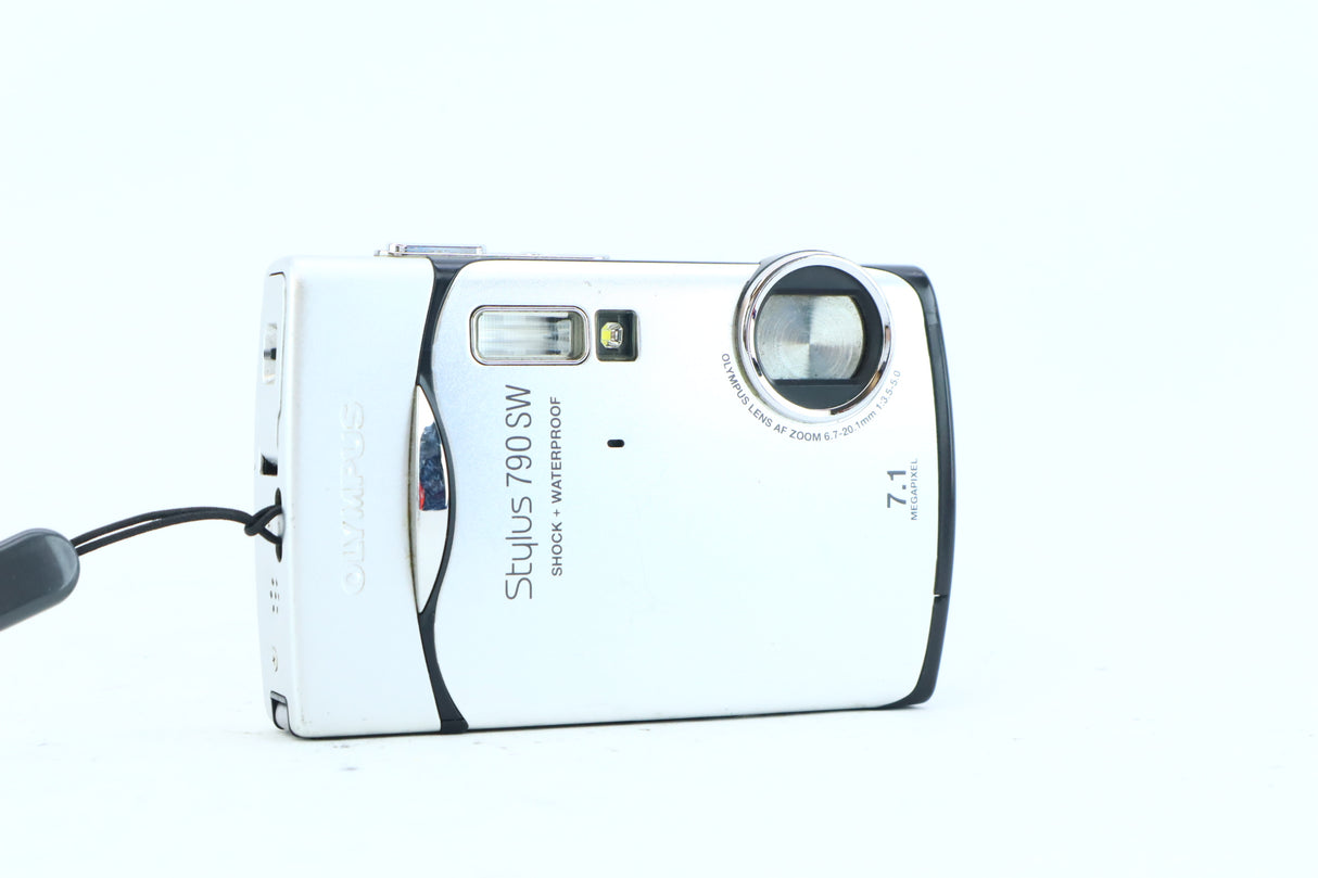 Olympus Stylus 790SW