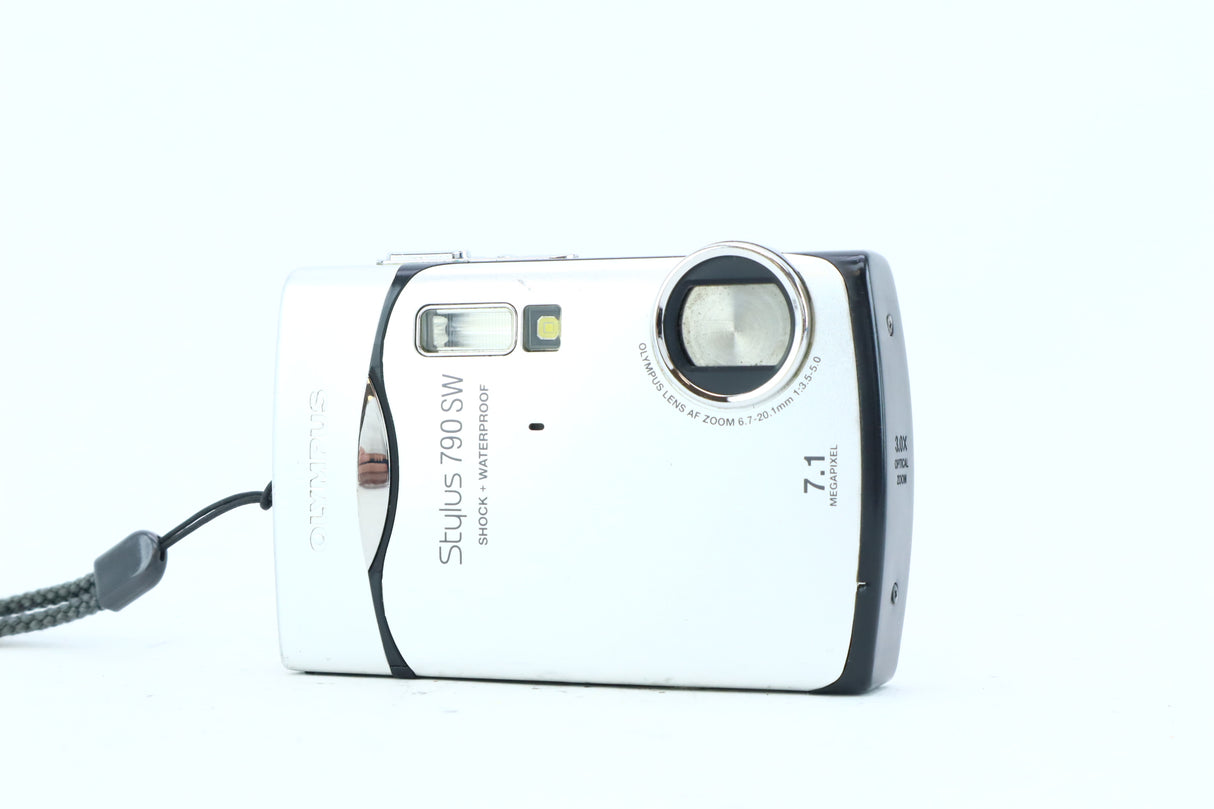Olympus Stylus 790SW