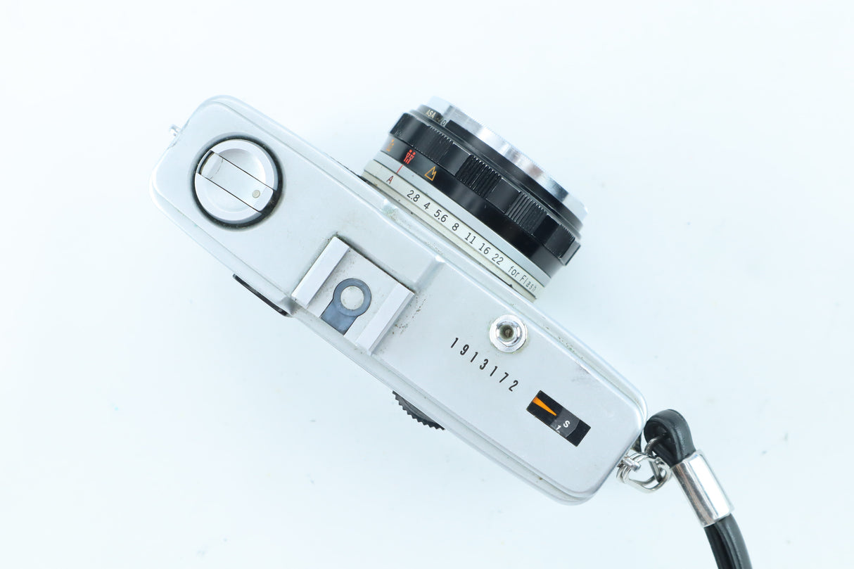 Olympus Trip 35 -  Sharp Olympus D.Zuiko 40mm f/2.8 Prime Lens
