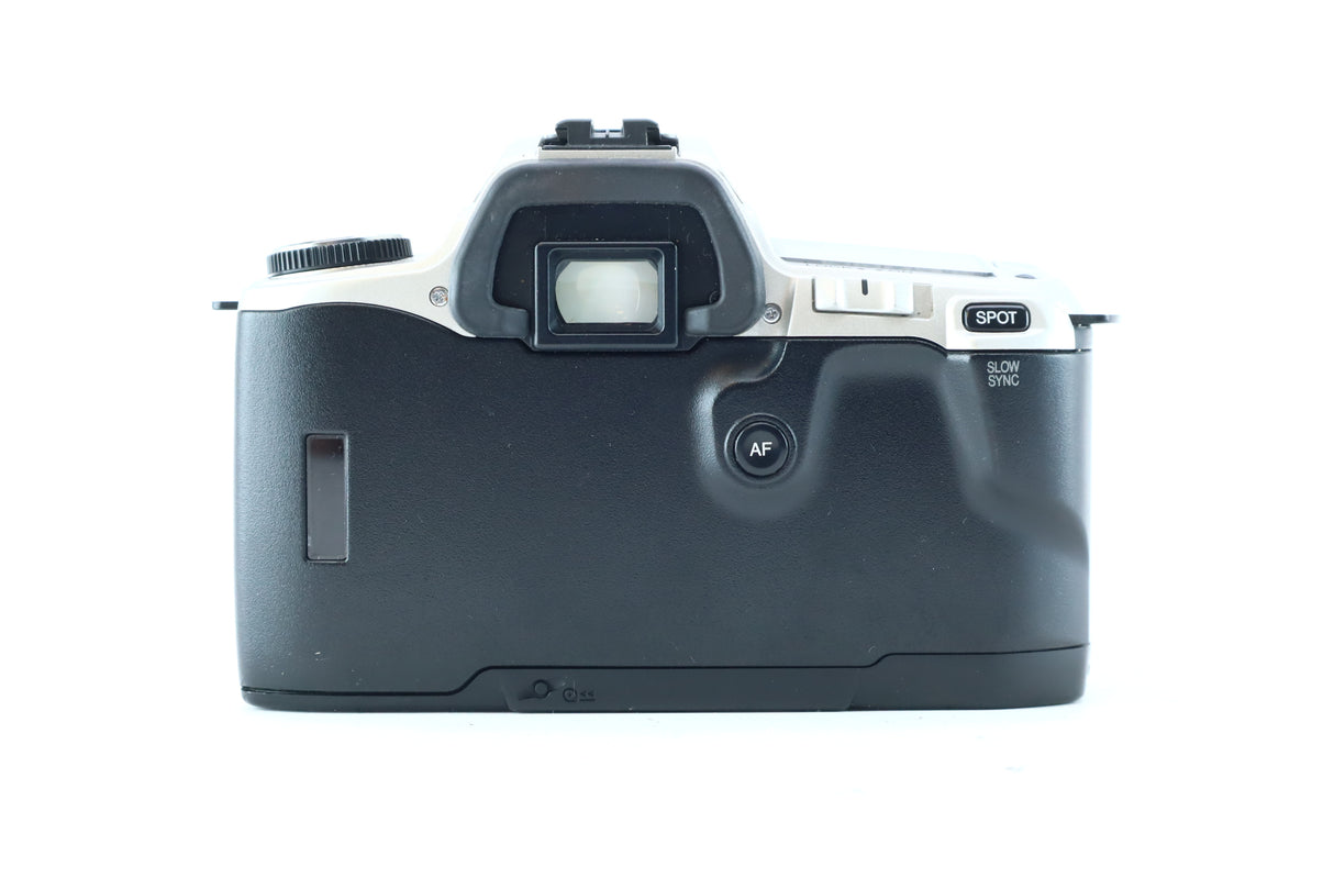 Minolta Dynax 505si 35mm SLR Kit with AF Zoom 28-80mm f/3.5-5.6