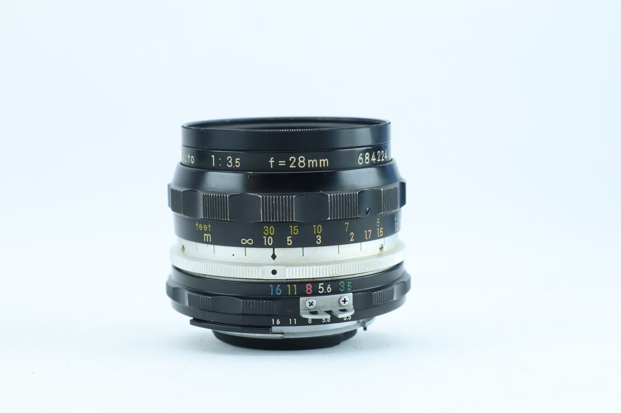 Olympus OM System G.Zuiko Auto-W 28mm f/3.5