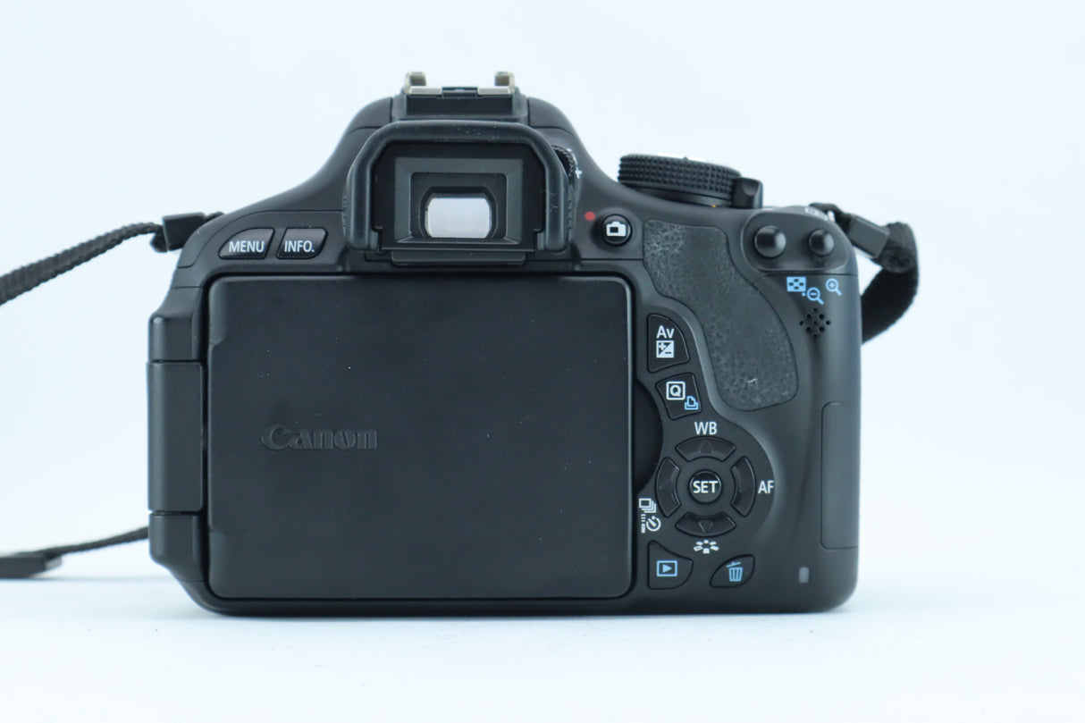 Canon EOS 600D - High-Resolution 18MP Creative Digital SLR
