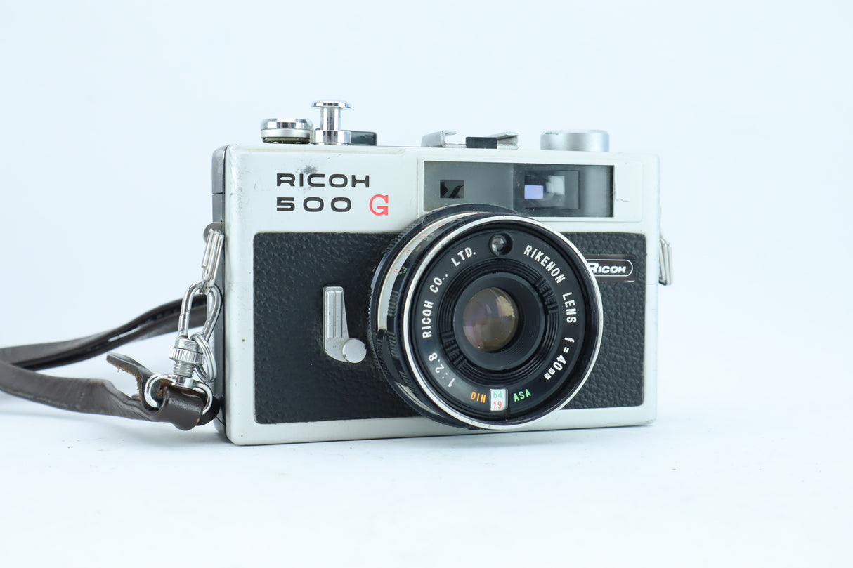 Ricoh 500 G with Rikenon 40mm f/2.8