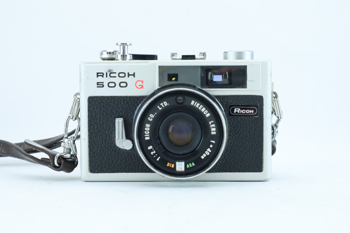 Ricoh 500 G with Rikenon 40mm f/2.8