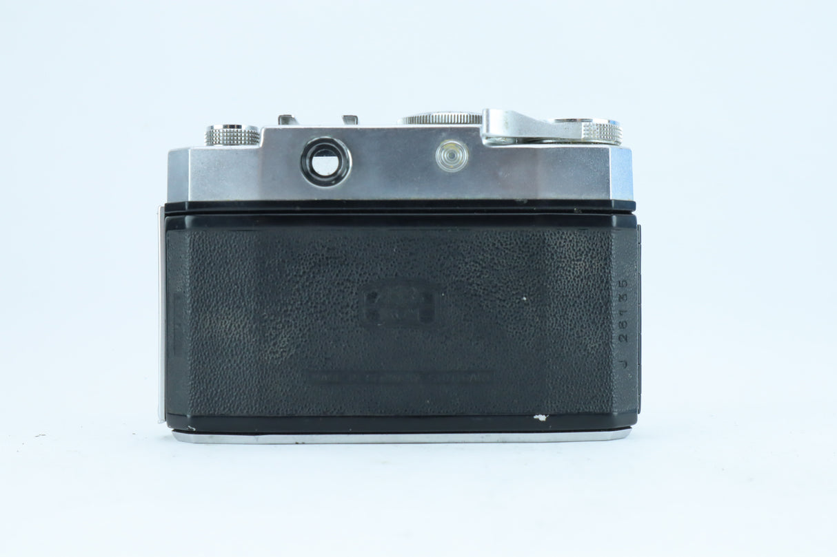 Zeiss Ikon Contina II - Classic German Precision with Novar-Anastigmat 45mm f/3.5