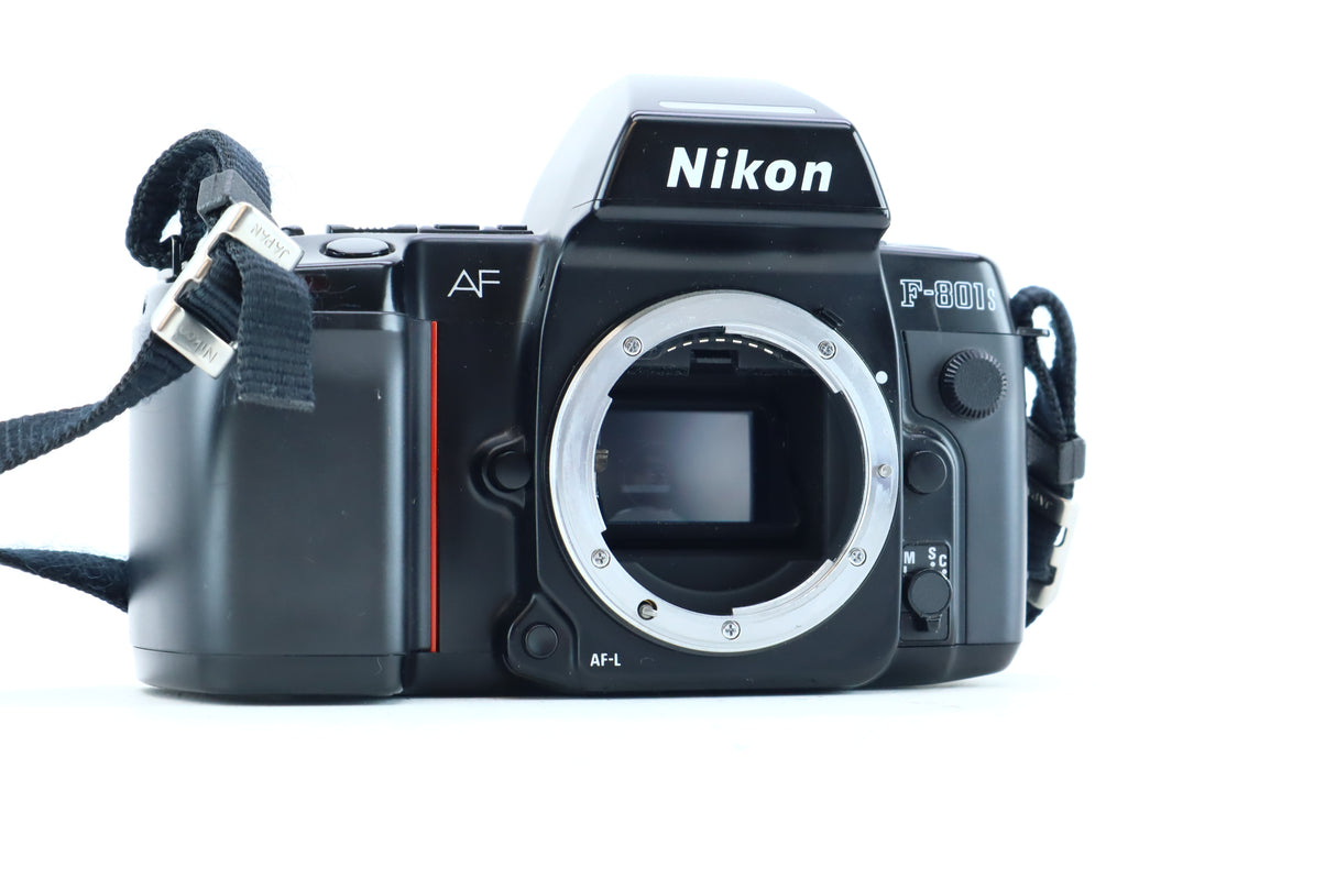 Nikon F-801S 35mm SLR