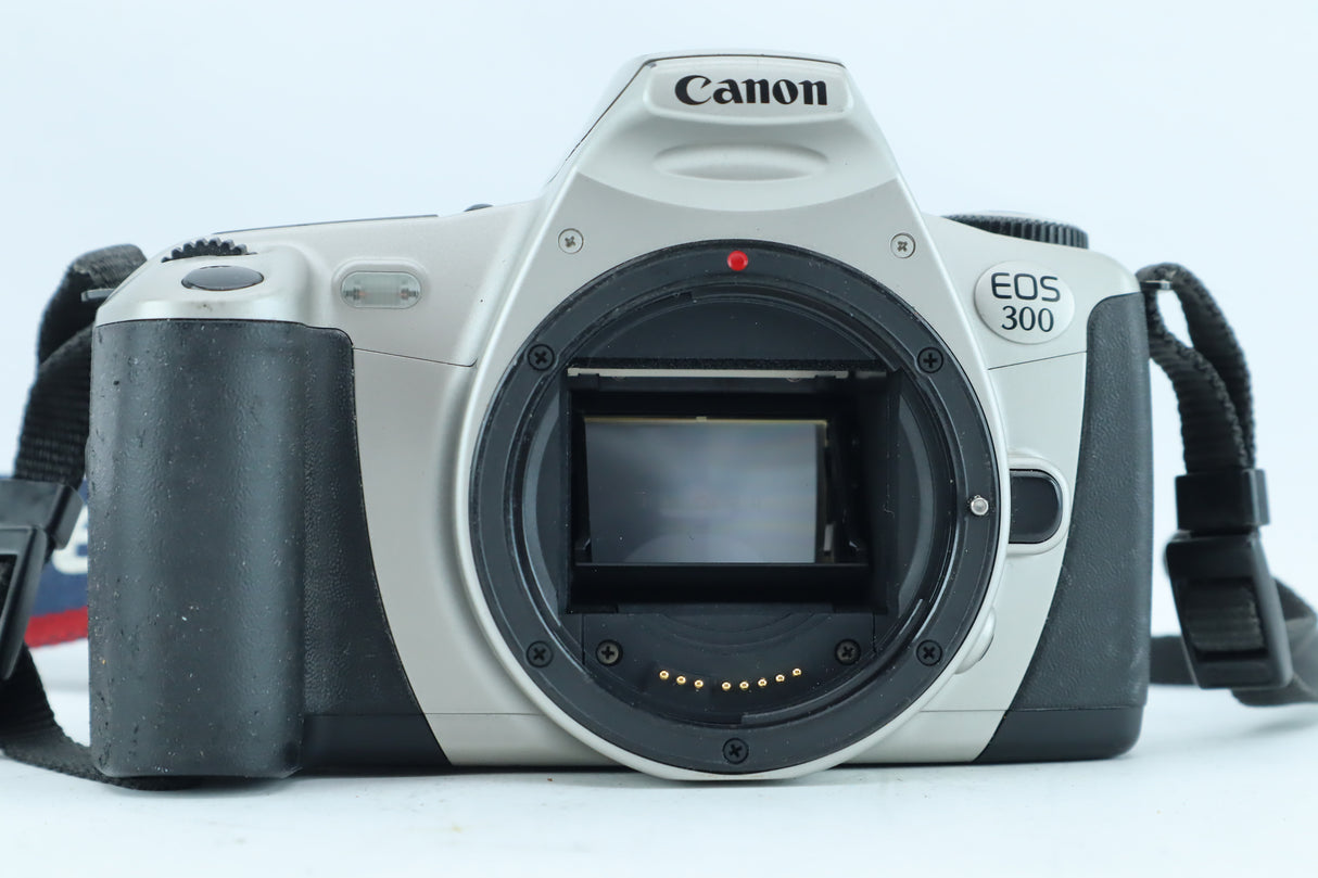 Canon EOS 300 with EF 28-80mm f/3.5-5.6