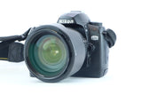 Nikon D70 Digital SLR Kit with AF-S DX Zoom-Nikkor 18-70mm f/3.5-4.5G IF-ED