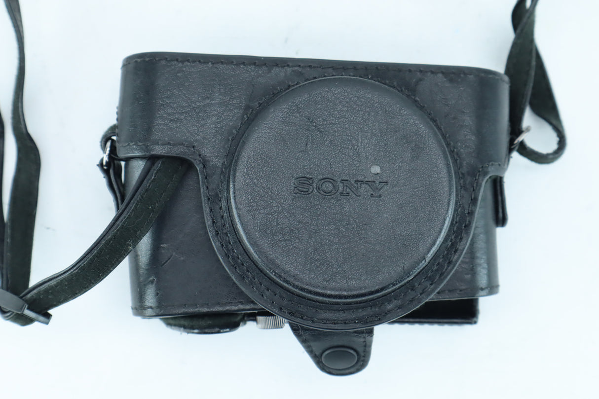 Sony Cyber-shot DSC-RX100 IV (24-70mm f/1.8-2.8)