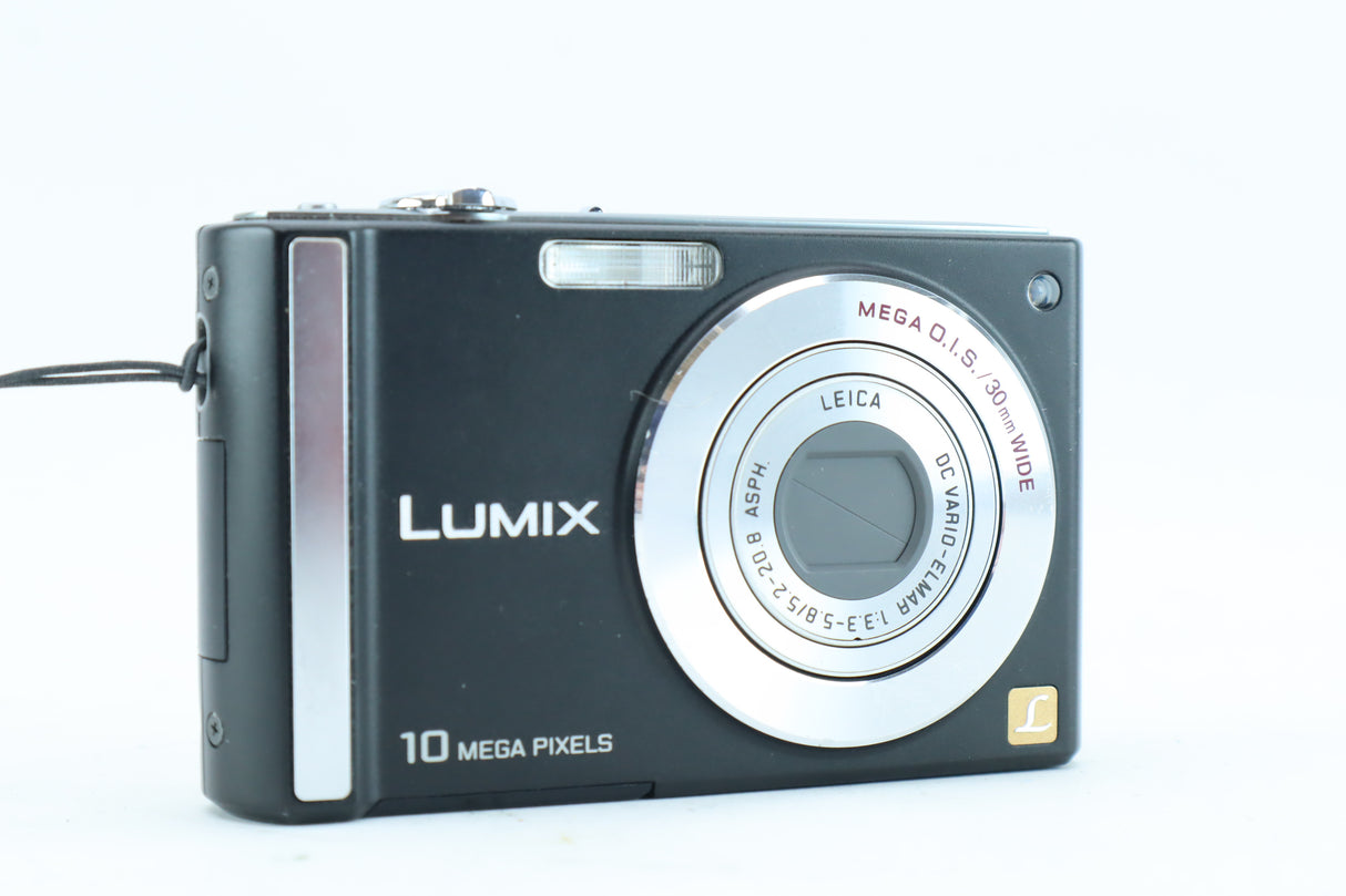 Panasonic Lumix DMC-FS20 (30-120mm f/3.3-5.8)