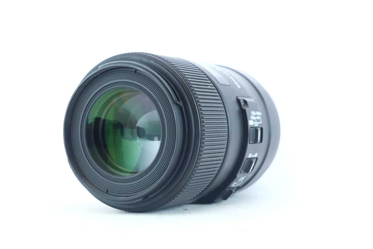 Sigma 105mm f/2.8 DG Macro HSM OS