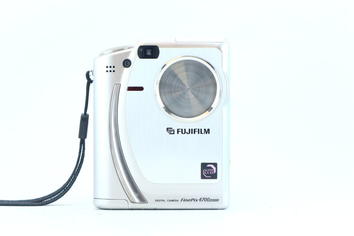 Fujifilm FinePix 4700 Zoom