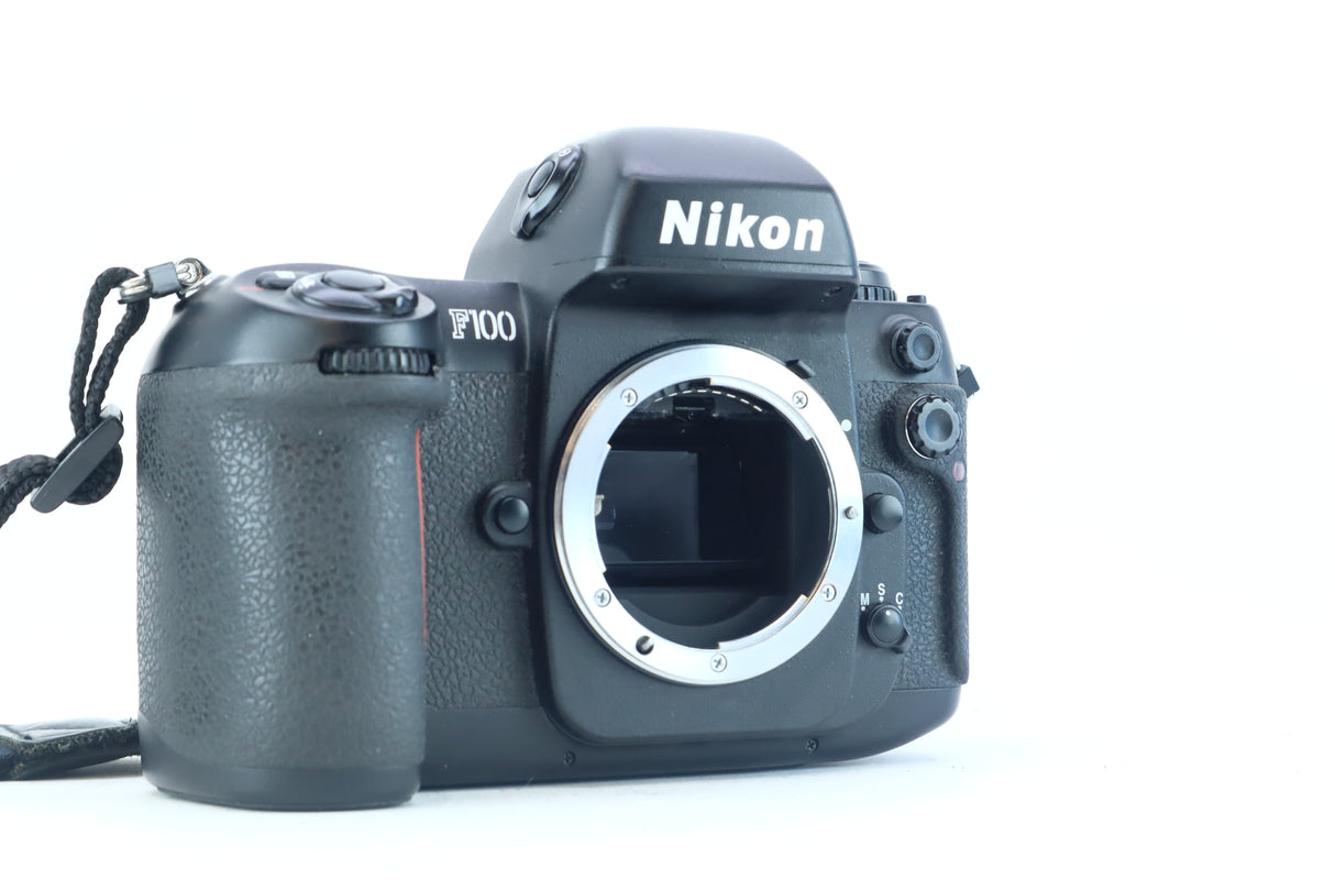Nikon F100 35mm SLR