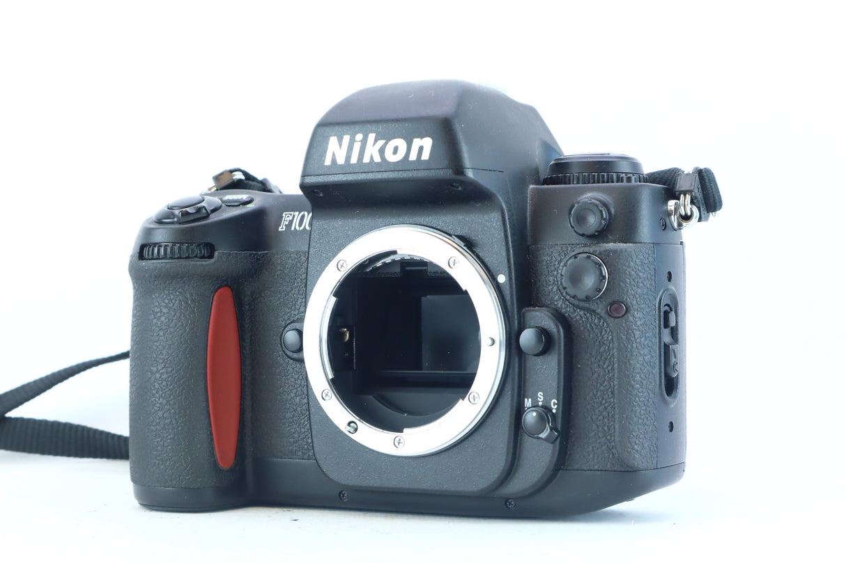 Nikon F100 35mm SLR